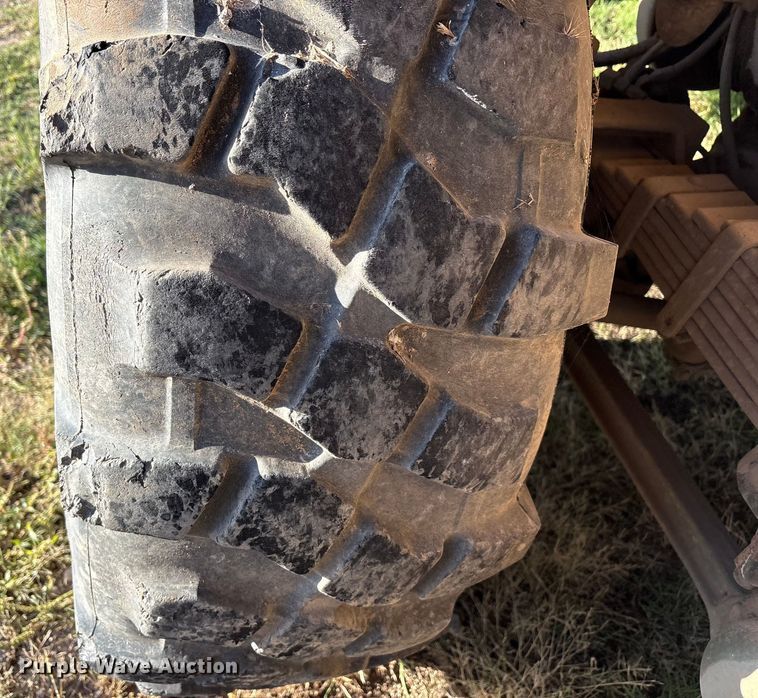 image for item EF6206 1990 Am General M929A2 dump truck