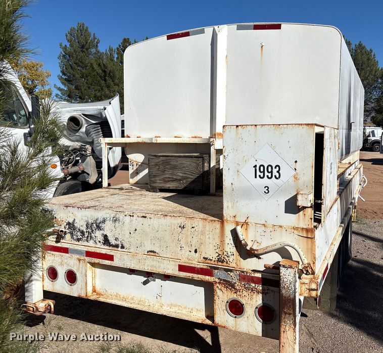 image for item EF6209 Water and fuel trailer
