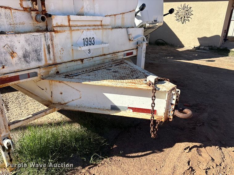 image for item EF6209 Water and fuel trailer