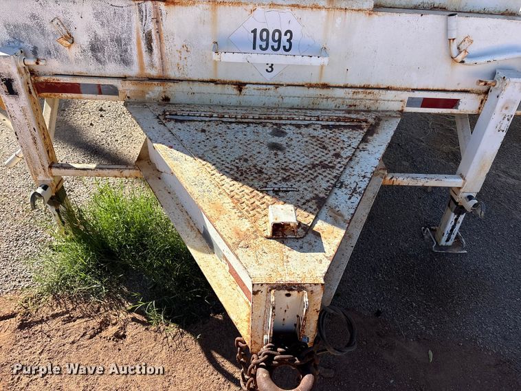 image for item EF6209 Water and fuel trailer