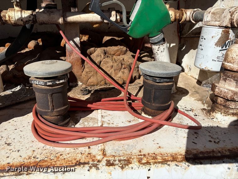 image for item EF6209 Water and fuel trailer