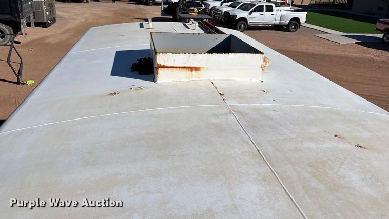 image for item EF6209 Water and fuel trailer