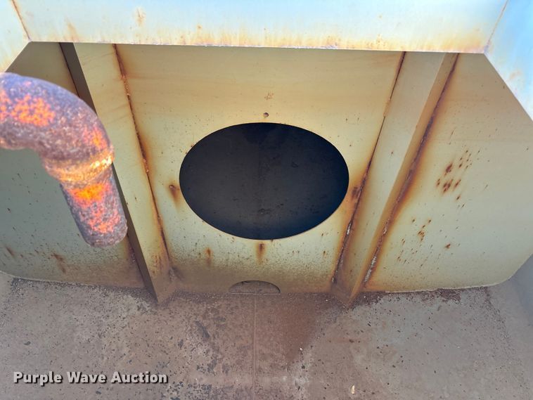 image for item EF6209 Water and fuel trailer