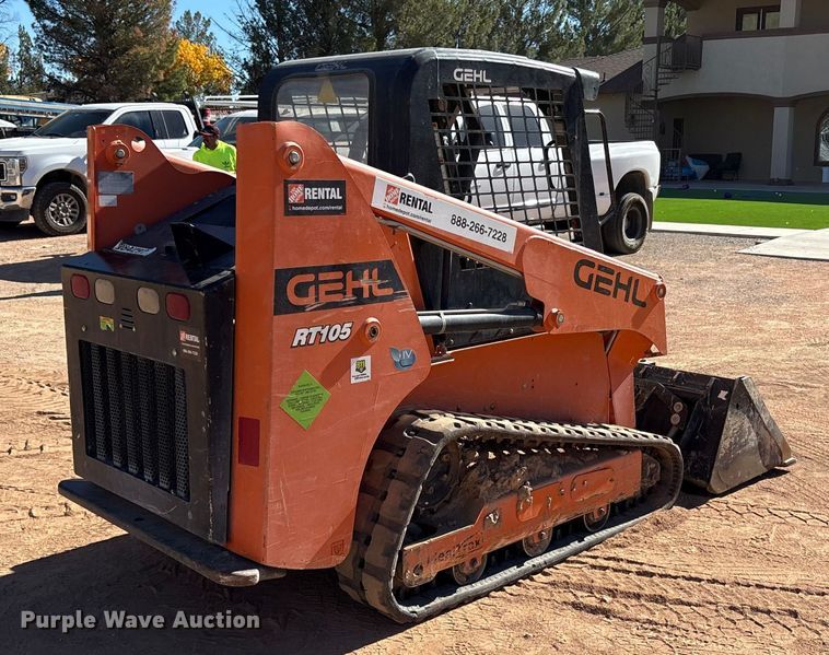 MINI CARGADOR SOBRE ORUGAS 2019 GEHL RT105
