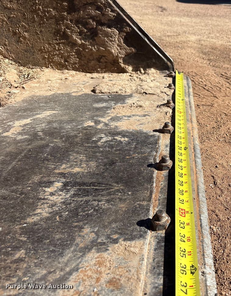 image for item EF6210 2019 Gehl RT105 tracked skid steer loader