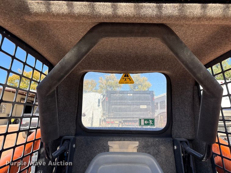 image for item EF6210 2019 Gehl RT105 tracked skid steer loader