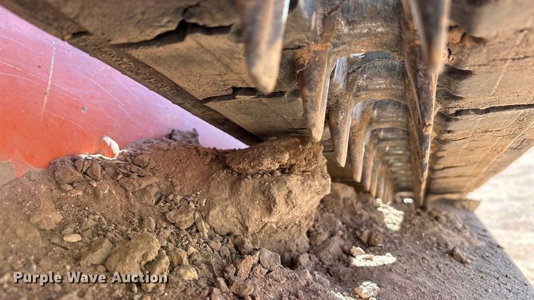 image for item EF6210 2019 Gehl RT105 tracked skid steer loader