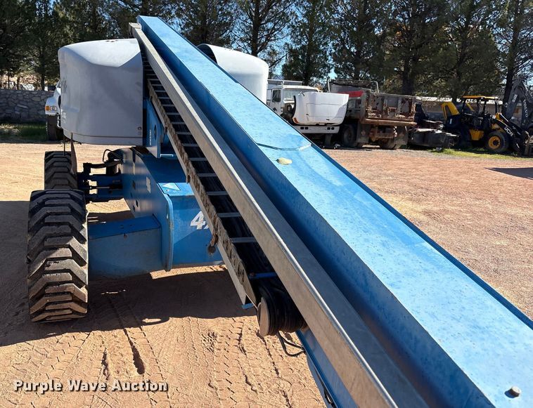 image for item EF6213 2014 Genie S-60X boom lift