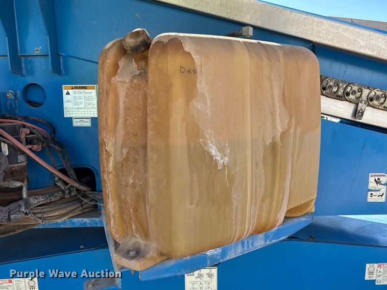 image for item EF6213 2014 Genie S-60X boom lift