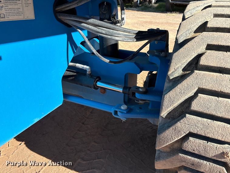 image for item EF6213 2014 Genie S-60X boom lift