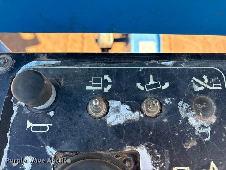 image for item EF6213 2014 Genie S-60X boom lift