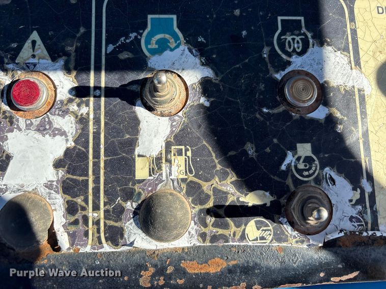 image for item EF6213 2014 Genie S-60X boom lift