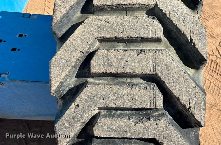 image for item EF6213 2014 Genie S-60X boom lift