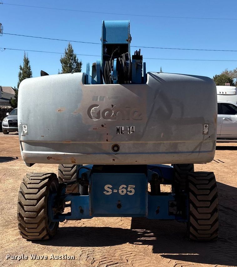 image for item EF6214 2008 Genie S-65 boom lift
