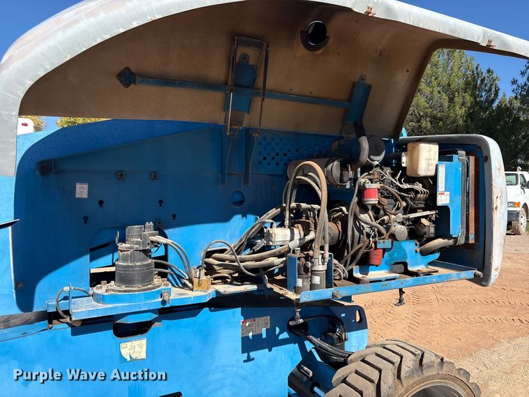 image for item EF6214 2008 Genie S-65 boom lift