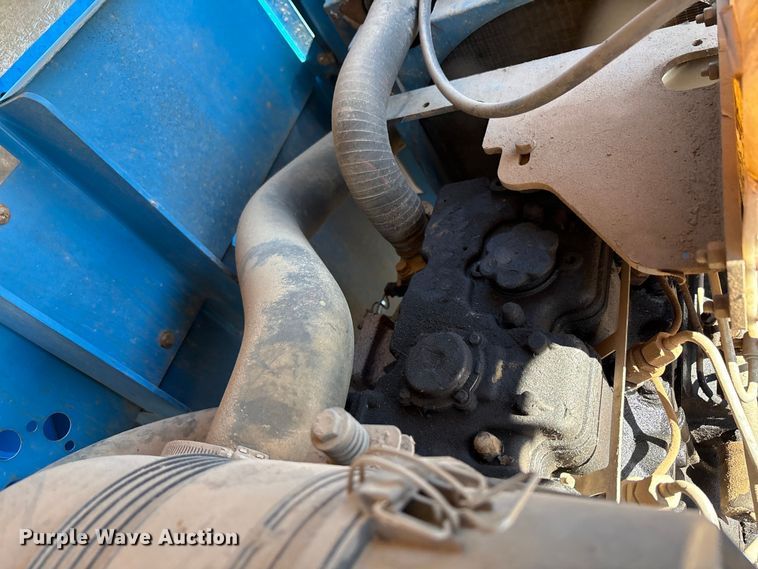 image for item EF6214 2008 Genie S-65 boom lift