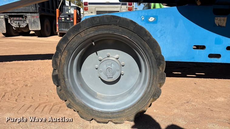 image for item EF6214 2008 Genie S-65 boom lift