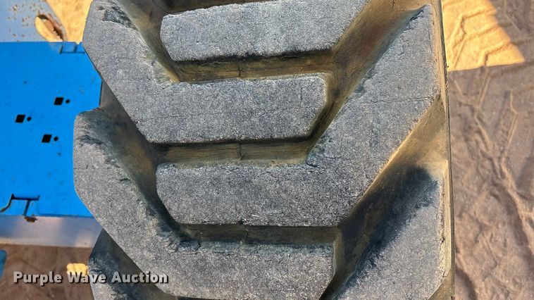 image for item EF6214 2008 Genie S-65 boom lift