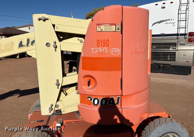 image for item EF6216 2012 JLG E300AJ boom lift