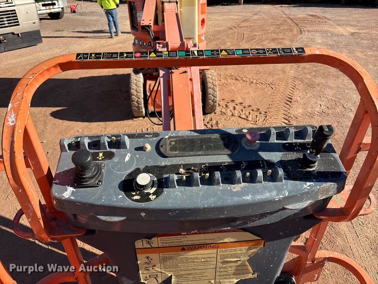 image for item EF6216 2012 JLG E300AJ boom lift