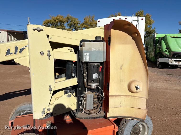 image for item EF6216 2012 JLG E300AJ boom lift
