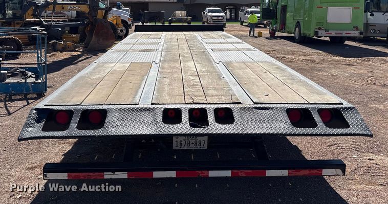 image for item EF6217 2006 Load king 253 TT tilt deck equipment trailer