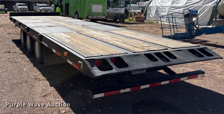 image for item EF6217 2006 Load king 253 TT tilt deck equipment trailer