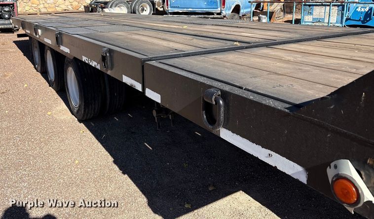 image for item EF6217 2006 Load king 253 TT tilt deck equipment trailer
