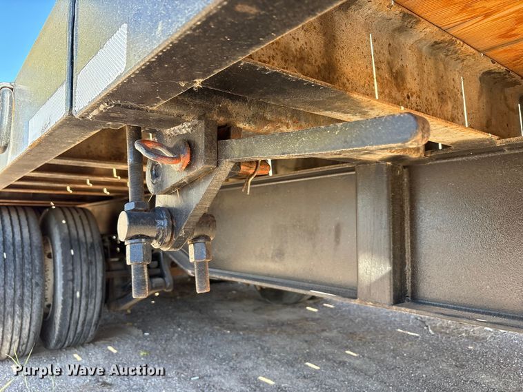 image for item EF6217 2006 Load king 253 TT tilt deck equipment trailer