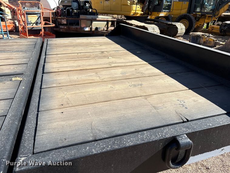 image for item EF6217 2006 Load king 253 TT tilt deck equipment trailer