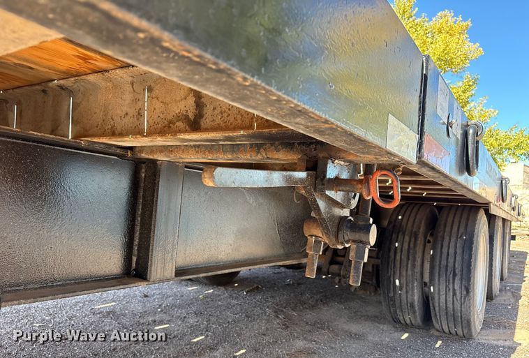 image for item EF6217 2006 Load king 253 TT tilt deck equipment trailer