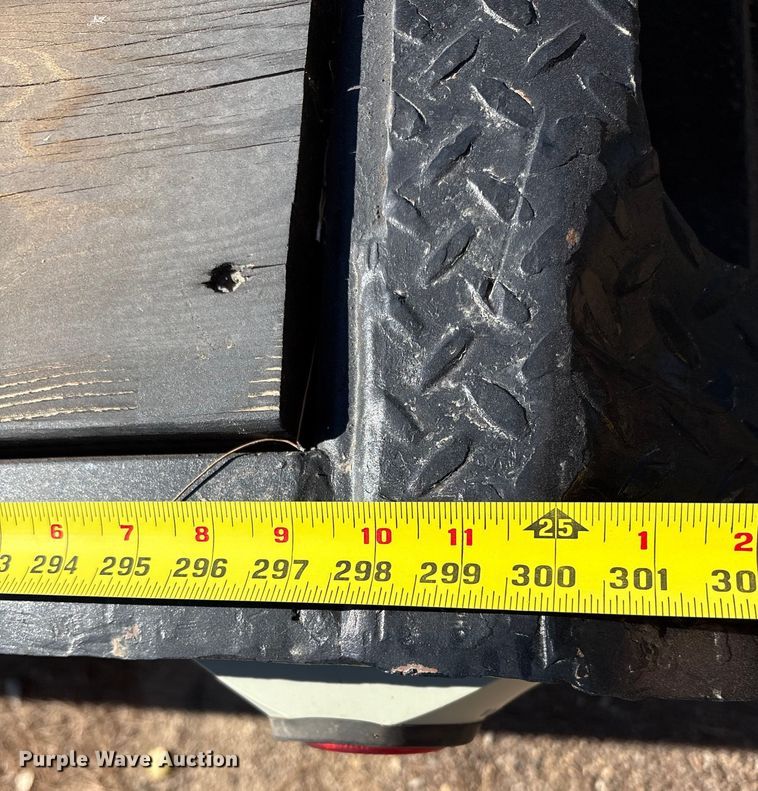 image for item EF6217 2006 Load king 253 TT tilt deck equipment trailer