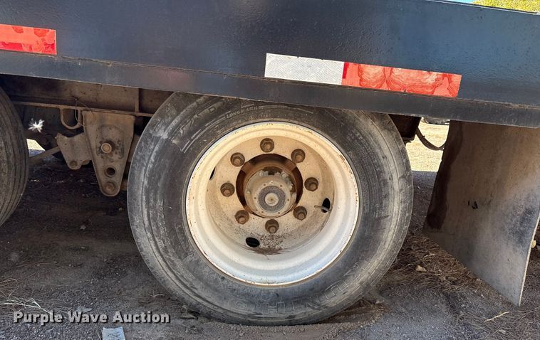 image for item EF6217 2006 Load king 253 TT tilt deck equipment trailer