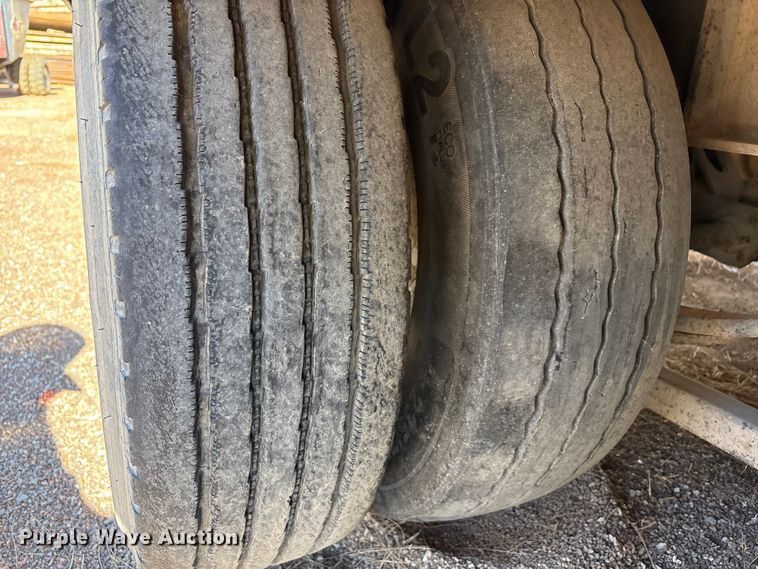 image for item EF6217 2006 Load king 253 TT tilt deck equipment trailer