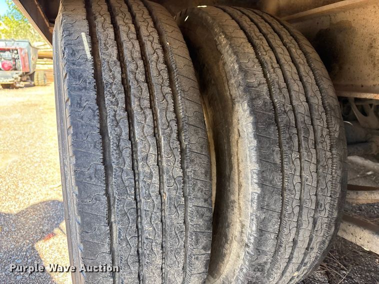 image for item EF6217 2006 Load king 253 TT tilt deck equipment trailer