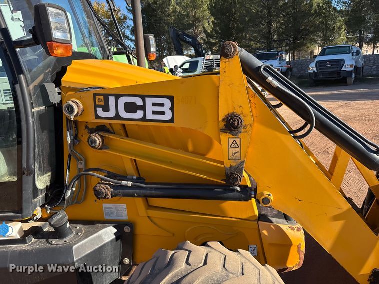 image for item EF6219 2016 JCB 3CX 12L4WS backhoe