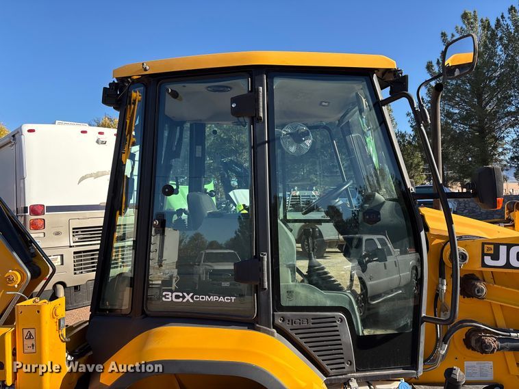 image for item EF6219 2016 JCB 3CX 12L4WS backhoe