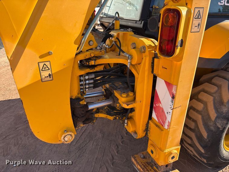 image for item EF6219 2016 JCB 3CX 12L4WS backhoe