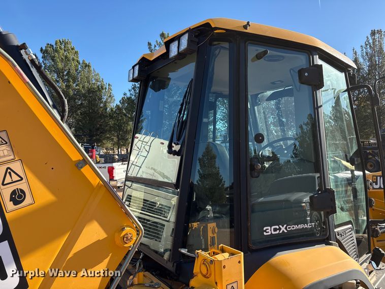 image for item EF6219 2016 JCB 3CX 12L4WS backhoe