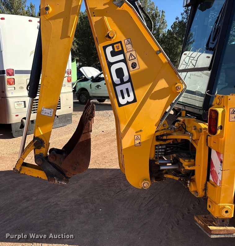 image for item EF6219 2016 JCB 3CX 12L4WS backhoe