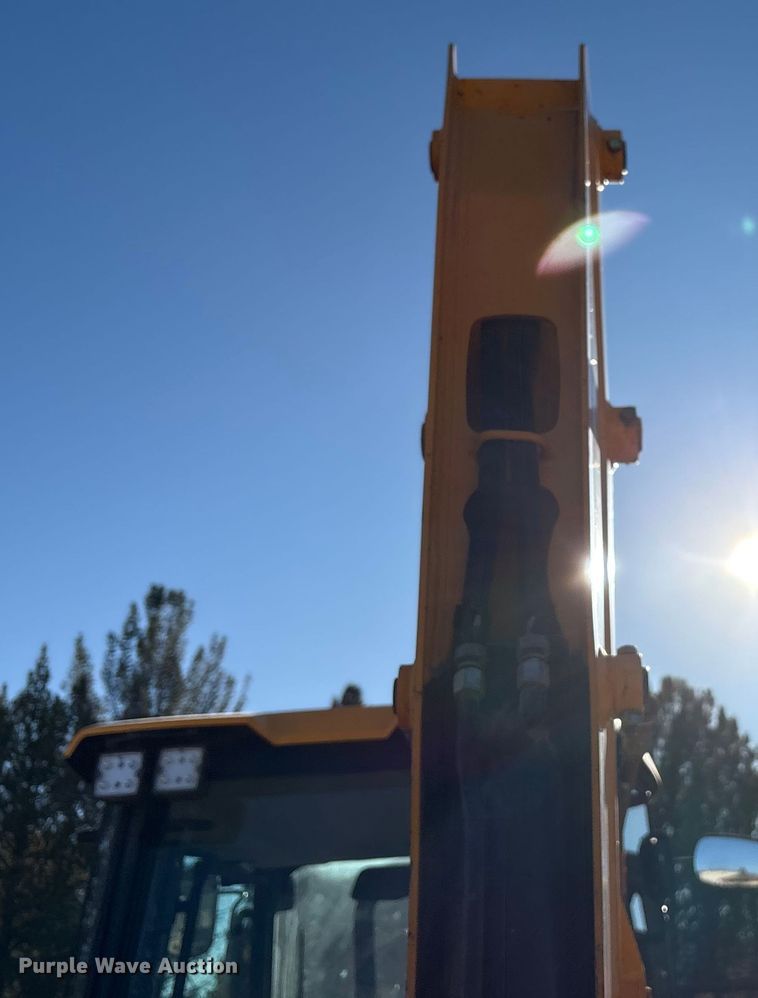 image for item EF6219 2016 JCB 3CX 12L4WS backhoe