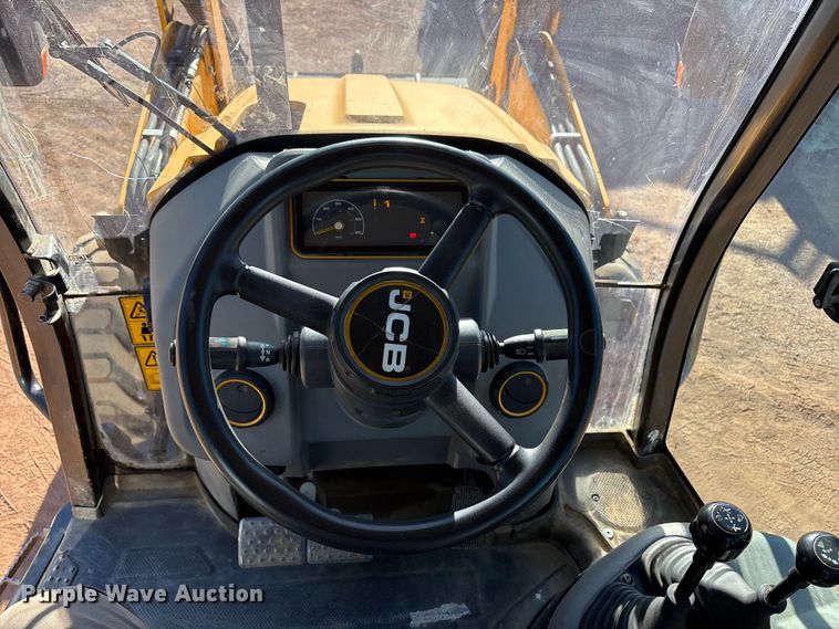 image for item EF6219 2016 JCB 3CX 12L4WS backhoe