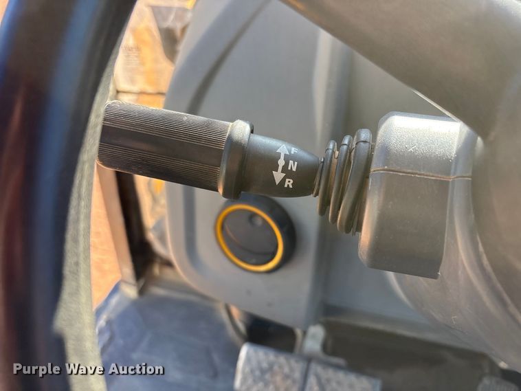 image for item EF6219 2016 JCB 3CX 12L4WS backhoe