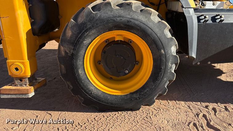 image for item EF6219 2016 JCB 3CX 12L4WS backhoe