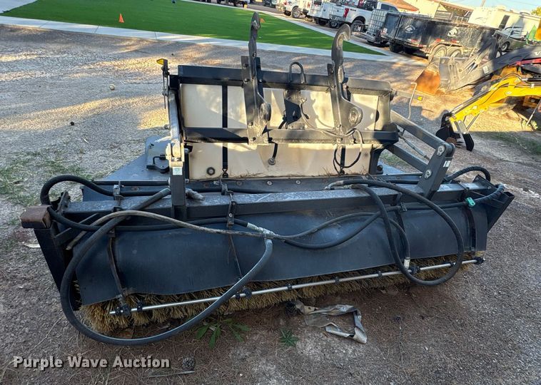 image for item EF6226 Caterpillar BP25 wheel loader sweeper attachment