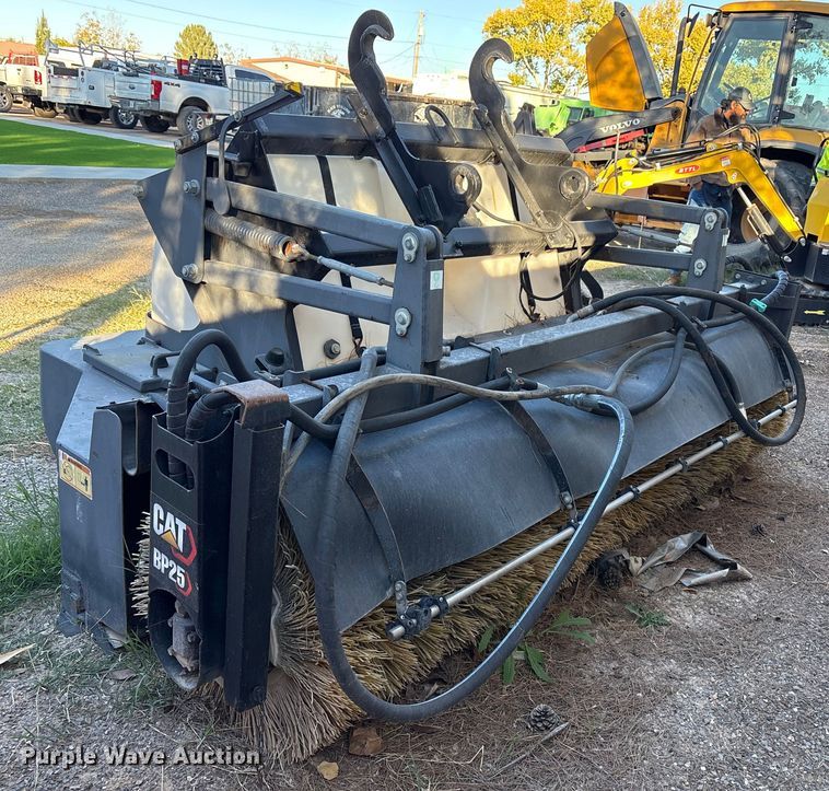 image for item EF6226 Caterpillar BP25 wheel loader sweeper attachment