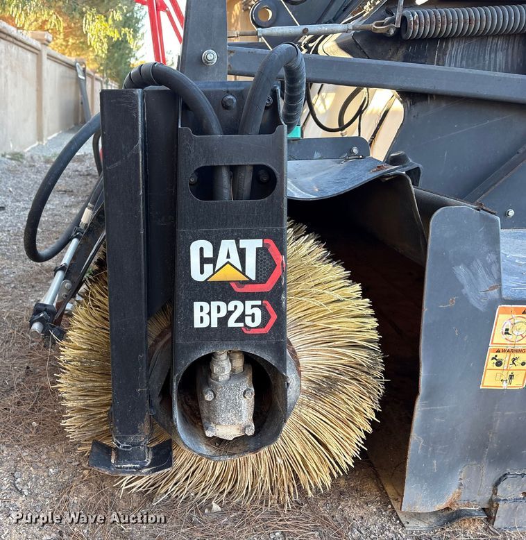 image for item EF6226 Caterpillar BP25 wheel loader sweeper attachment
