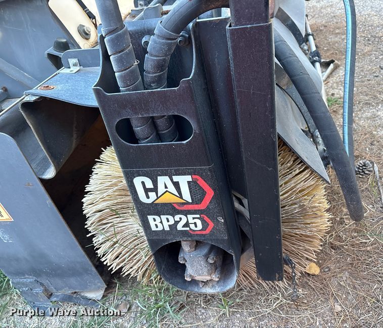 image for item EF6226 Caterpillar BP25 wheel loader sweeper attachment