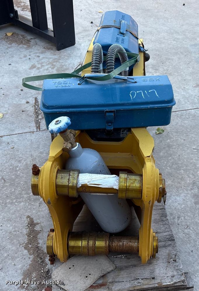 image for item EF6229 2024 Trojan TH50 breaker