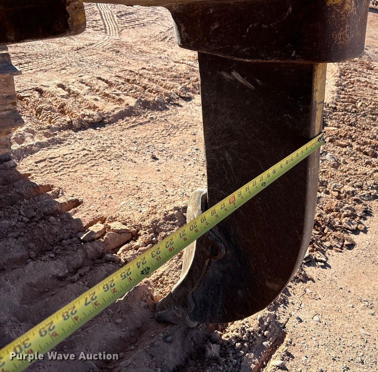 image for item EF6236 2001 Caterpillar D8R dozer